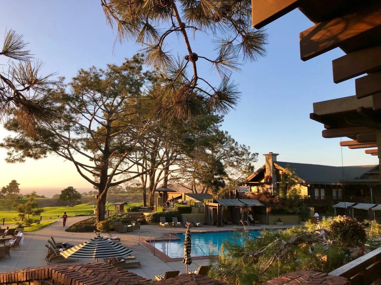 A guest room at California Pines Lodge